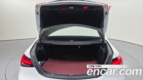 Mercedes-Benz E-Class 2021, фото 20