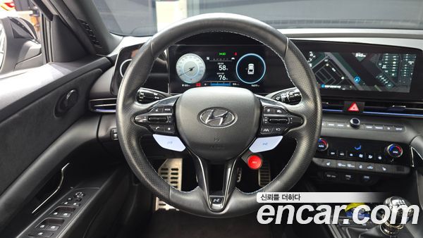 Hyundai Elantra 2023, фото 13