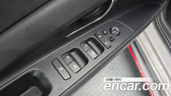 Hyundai Elantra 2023, фото 14