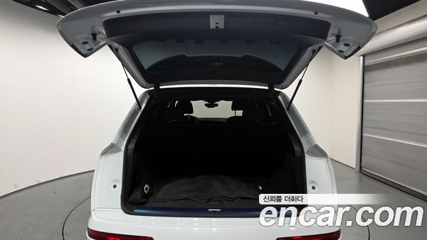Audi Q7 2023, фото 20