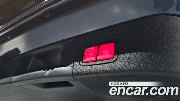 Mercedes-Benz GLB 2023, фото 20