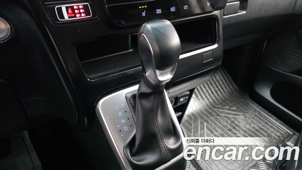 Hyundai Staria 2022, фото 9