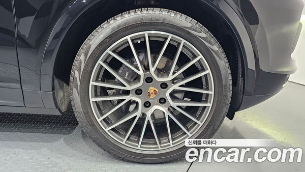 Porsche Cayenne 2023, фото 5