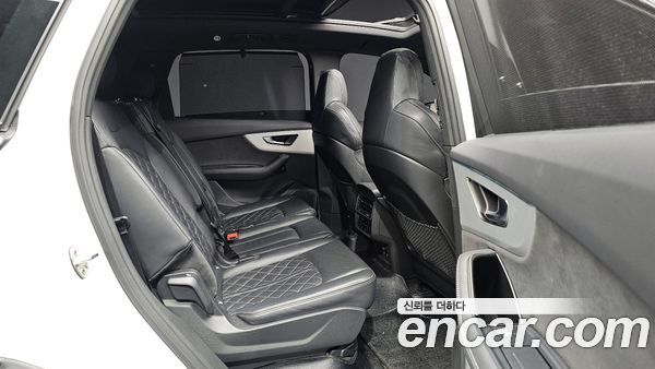 Audi Q7 2023, фото 11