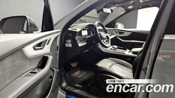 Audi Q7 2023, фото 12