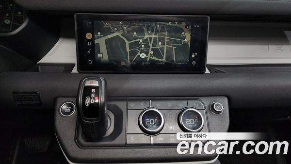 Land Rover Defender 2022, фото 14