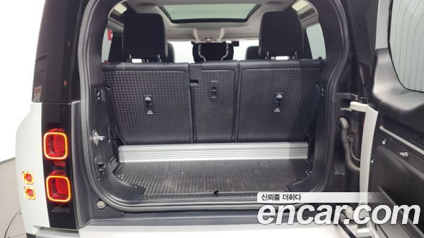 Land Rover Defender 2022, фото 20