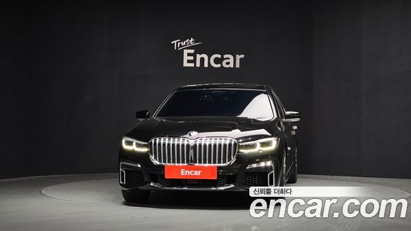 BMW 7 Series 2021, фото 3