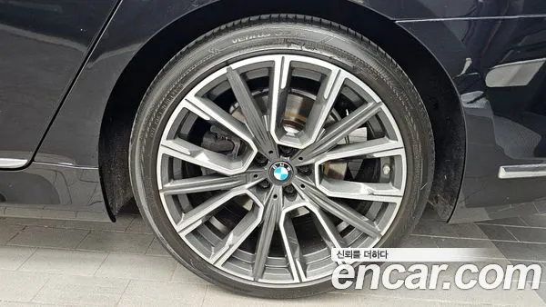 BMW 7 Series 2021, фото 5