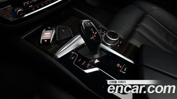 BMW 5 Series 2022, фото 9