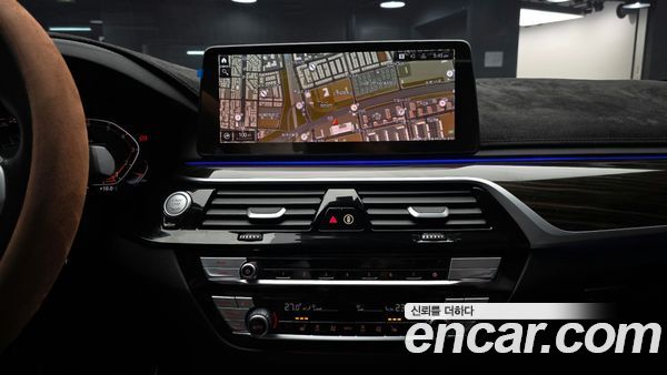 BMW 5 Series 2022, фото 14