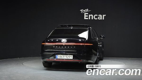 Hyundai Grandeur 2023, фото 4