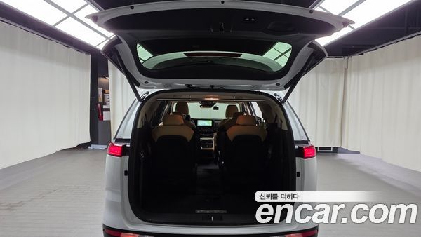 Kia Carnival 2023, фото 20