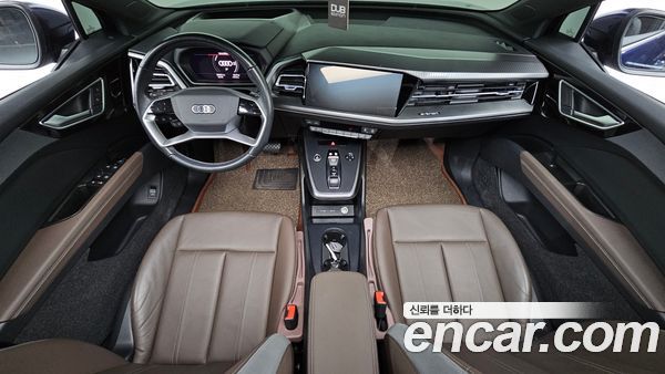 Audi Q4 e-tron 2022, фото 7