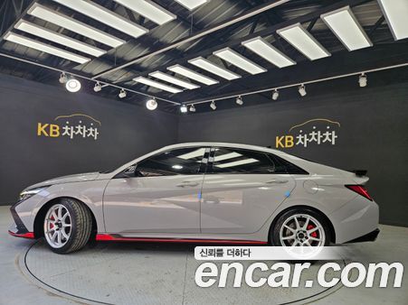Hyundai Elantra 2022, фото 6