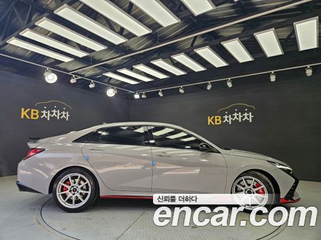 Hyundai Elantra 2022, фото 10