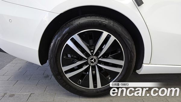 Mercedes-Benz A-Class 2021, фото 5