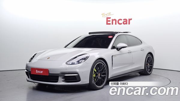 Porsche Panamera 2020