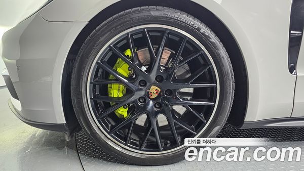 Porsche Panamera 2020, фото 5