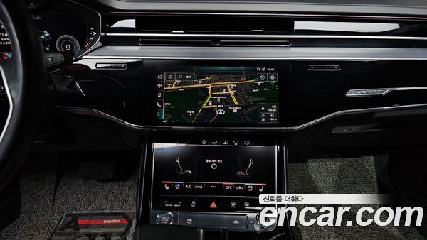 Audi A8 2020, фото 14