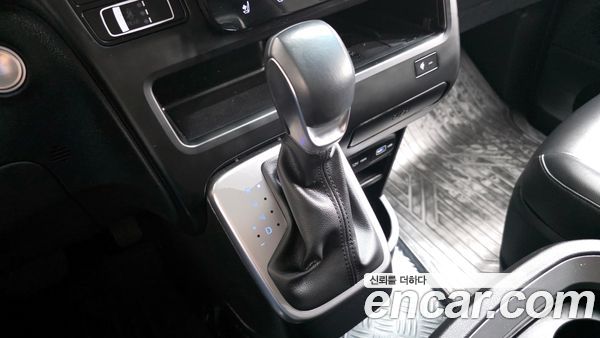 Hyundai Staria 2023, фото 9