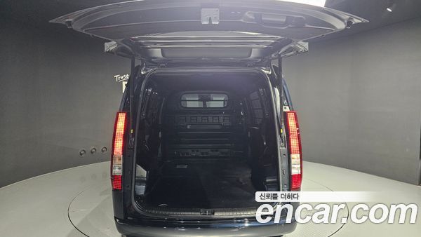 Hyundai Staria 2024, фото 20
