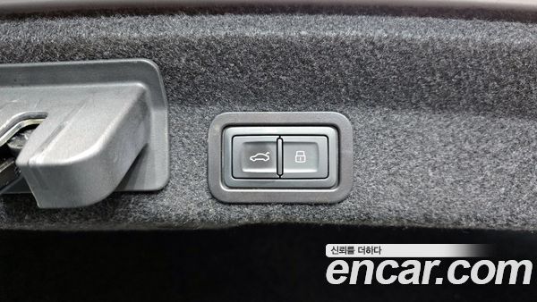 Audi A6 2021, фото 26