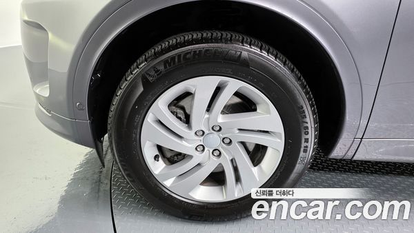 Land Rover Discovery Sport 2025, фото 5