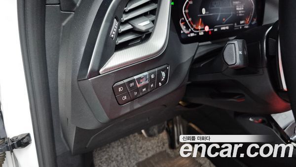 BMW 1 Series 2022, фото 31