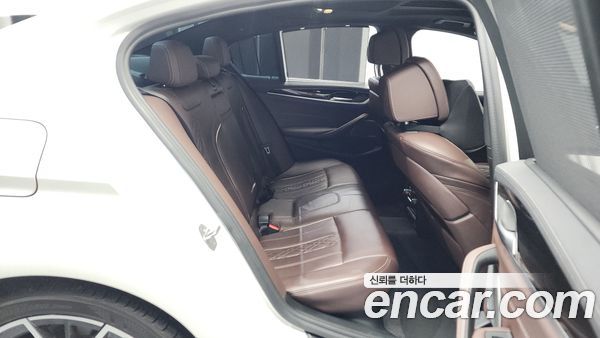 BMW 5 Series 2022, фото 16