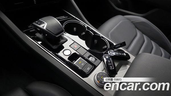 Volkswagen Touareg 2023, фото 12