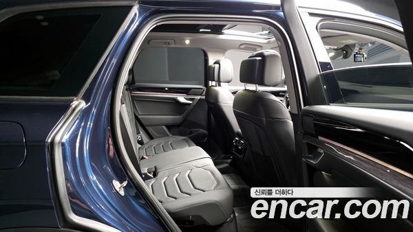 Volkswagen Touareg 2023, фото 17