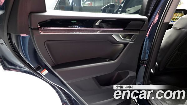 Volkswagen Touareg 2023, фото 15