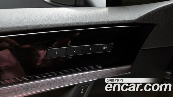 Volkswagen Touareg 2023, фото 32