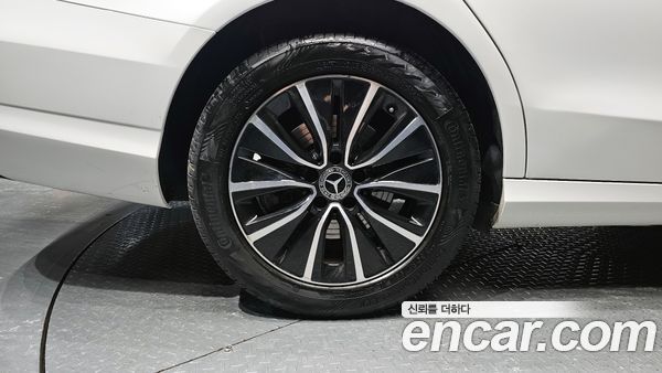 Mercedes-Benz C-Class 2020, фото 5