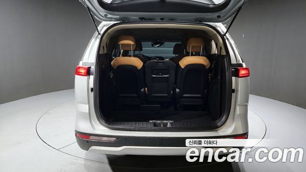 Kia Carnival 2023, фото 26