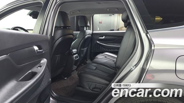 Hyundai Santa Fe 2023, фото 16