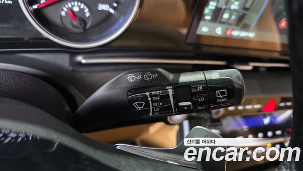 Kia Carnival 2021, фото 34