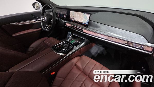 BMW 7 Series 2023, фото 19