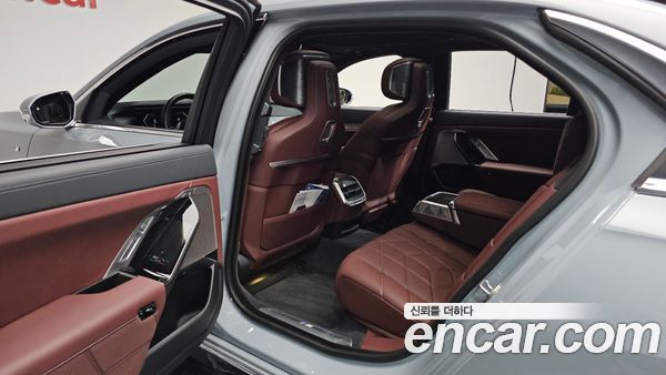 BMW 7 Series 2023, фото 15