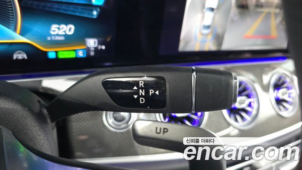 Mercedes-Benz CLS 2023, фото 12