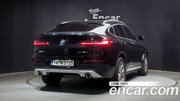 BMW X4 2021, фото 2