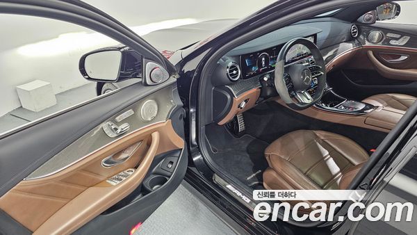 Mercedes-Benz E-Class 2021, фото 13
