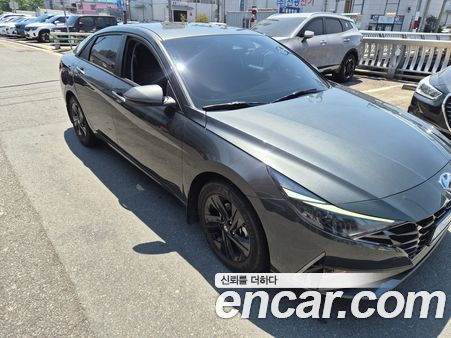 Hyundai Elantra 2022, фото 16