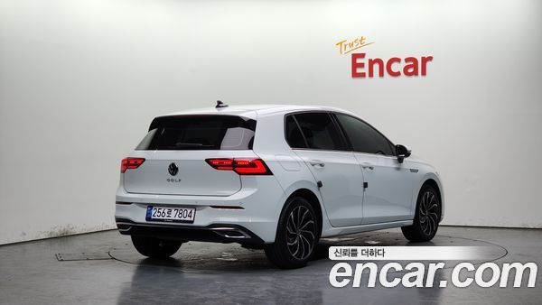 Volkswagen Golf 2024, фото 2
