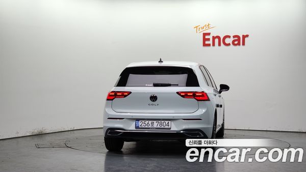 Volkswagen Golf 2024, фото 4