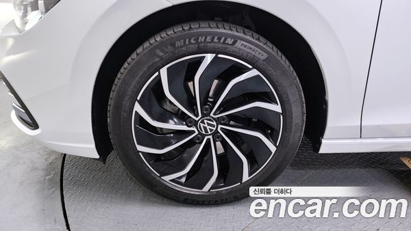 Volkswagen Golf 2024, фото 5