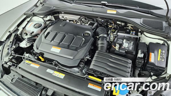 Volkswagen Golf 2024, фото 6