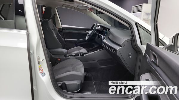Volkswagen Golf 2024, фото 17