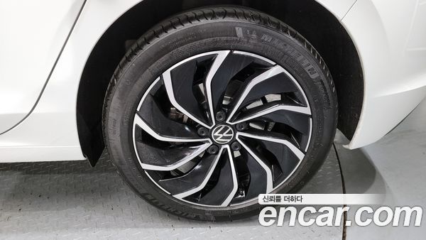 Volkswagen Golf 2024, фото 7